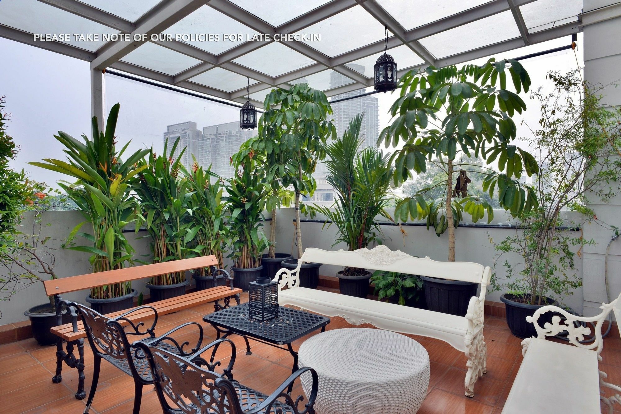 Kemang Eleven Hotel Jakarta Exterior photo